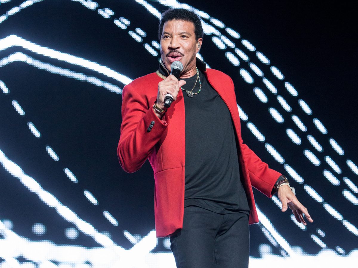 Lionel Richie Set To Headline Dubai Jazz Fest 2020 