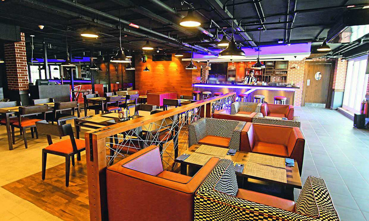 KICKERS SPORTS BAR, Dubai - Menu, Preços & Comentários de Restaurantes