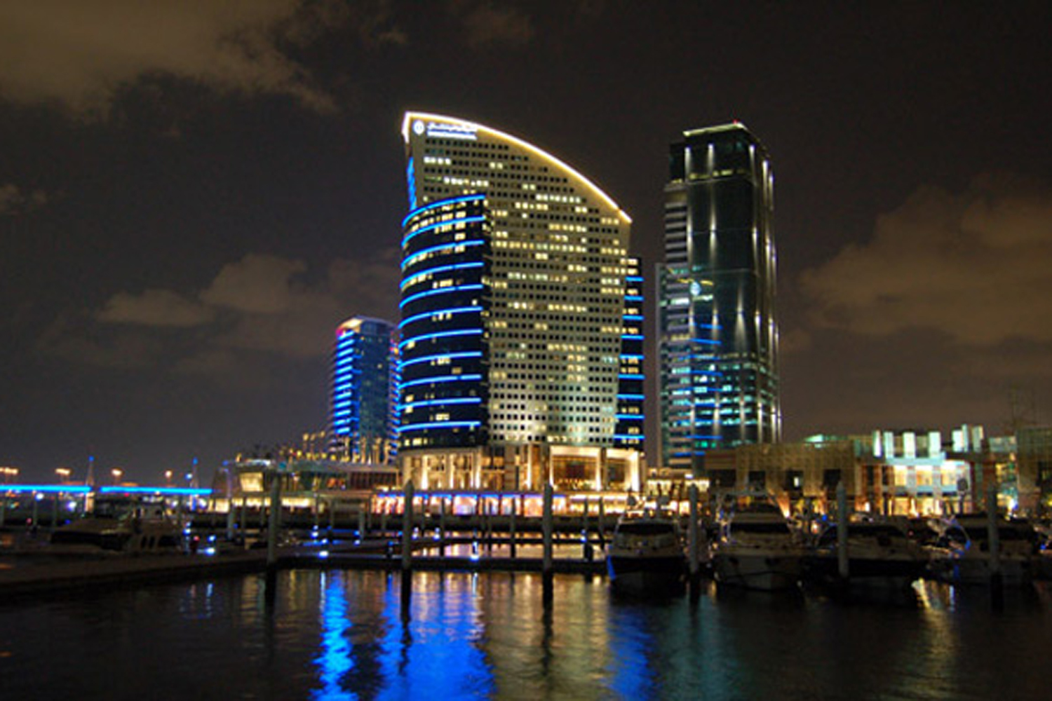 intercontinental hotel dubai festival city