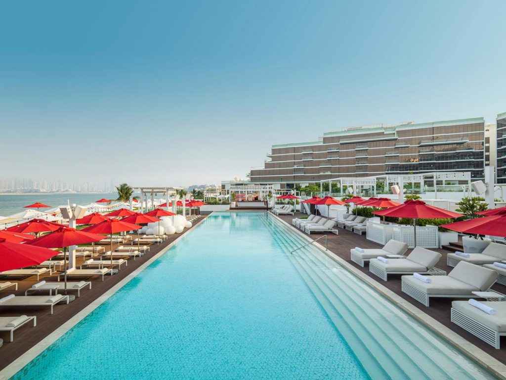 Best spots for Sundowners in Dubai: Fluid Beach Club