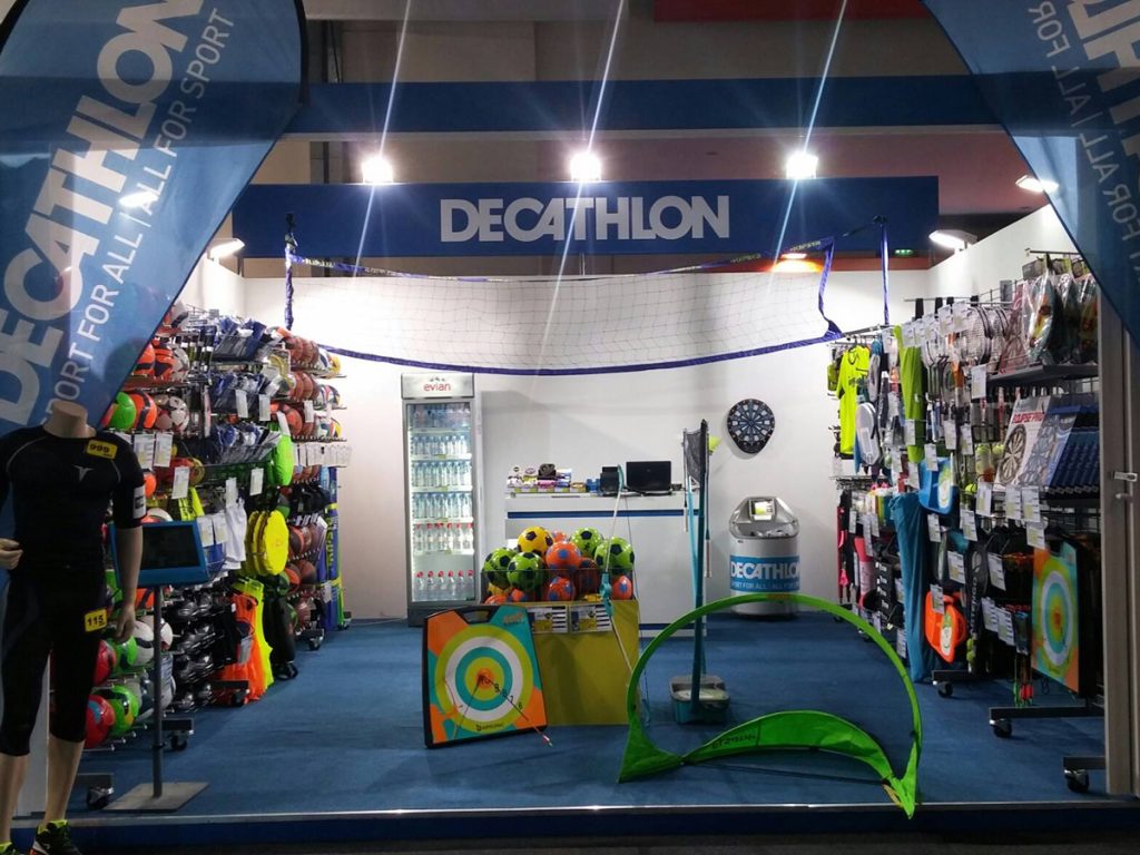 Outdoor hiking stores near clearance me