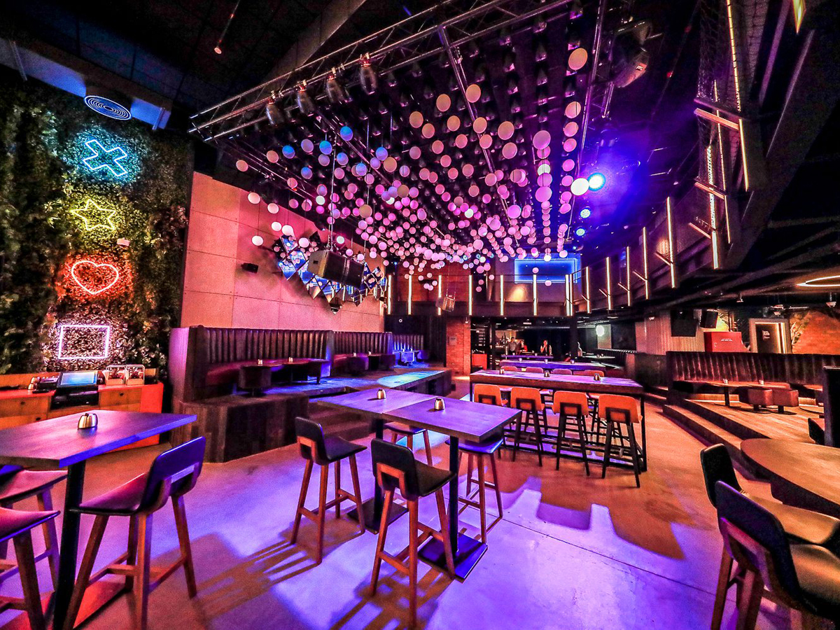 best-entertainment-bars-in-dubai-the-city-s-top-10-entertainment-bars