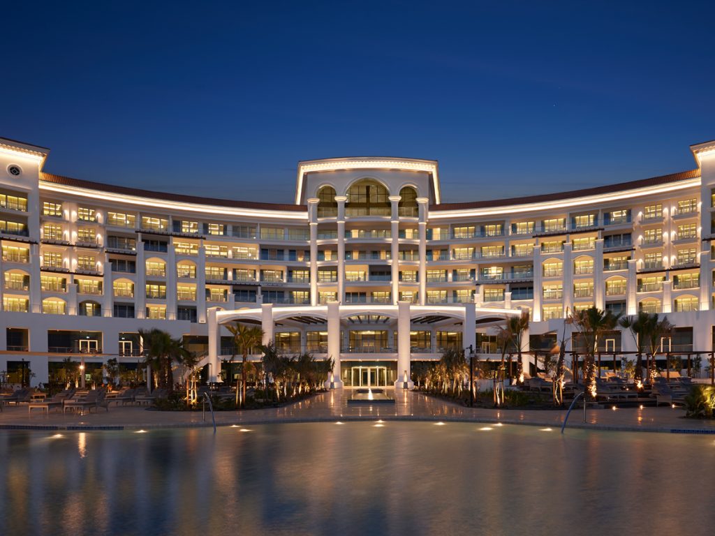 Celebrate In Style At Waldorf Astoria Dubai Palm Jumeirah This Festive