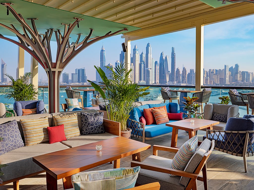 10 best rooftop bars in Dubai with spectacular views and top sips in ...