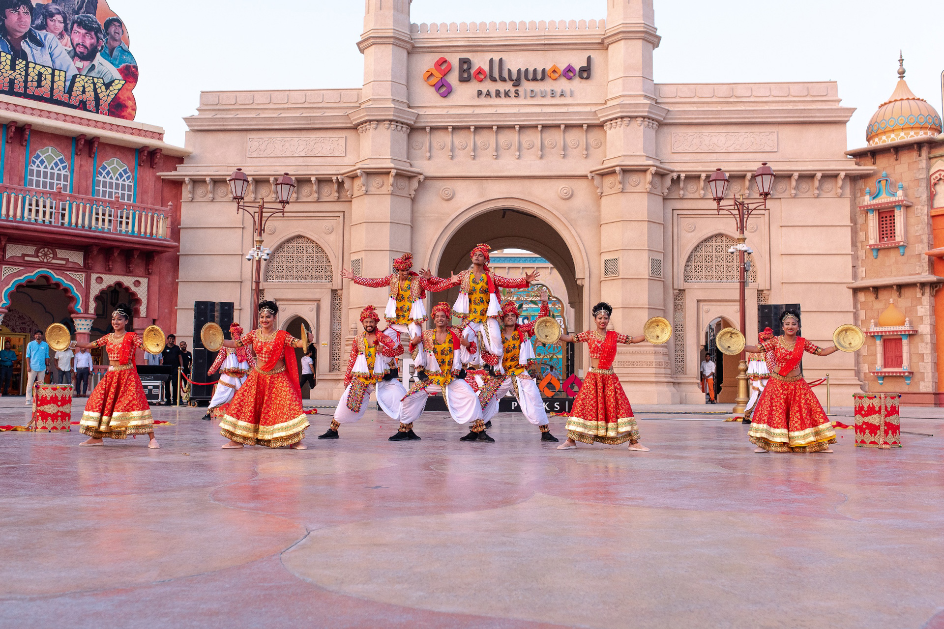 See a Bollywood film and top entertainers at Bollywood Parks this Eid