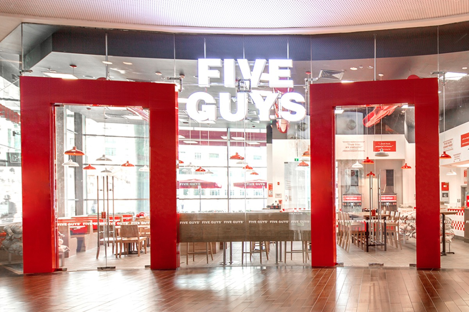 Watch Dubai New Year S Eve Fireworks At Five Guys For Dhs1 500