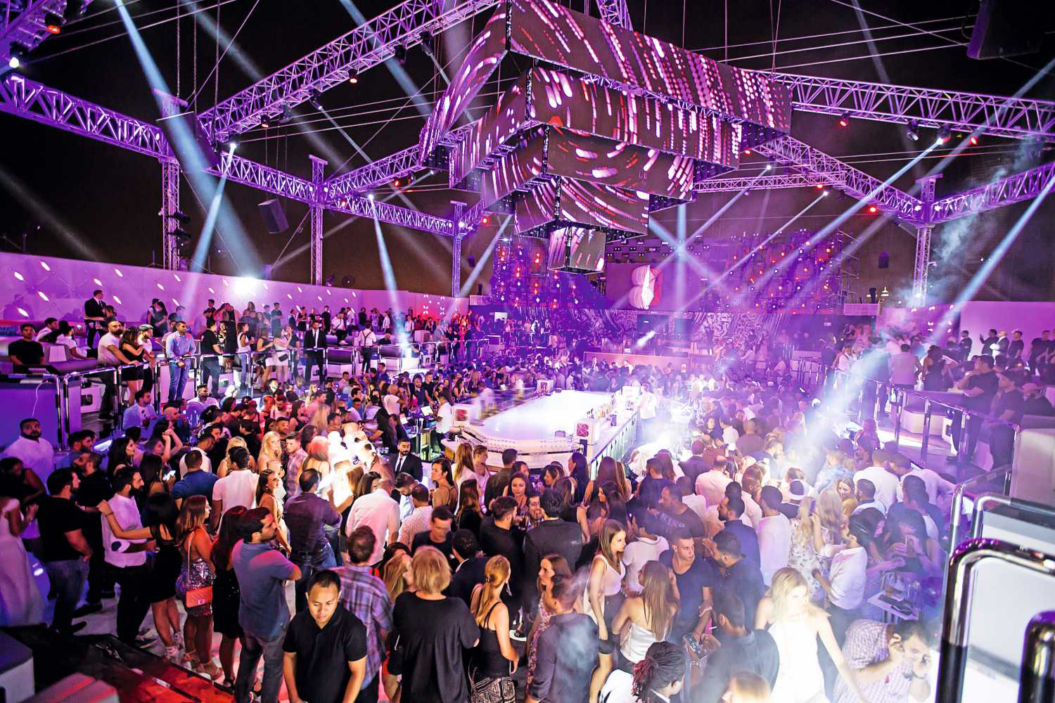 Base Dubai Set To Return For Winter Season This Weekend Bars And Nightlife Time Out Dubai 8842