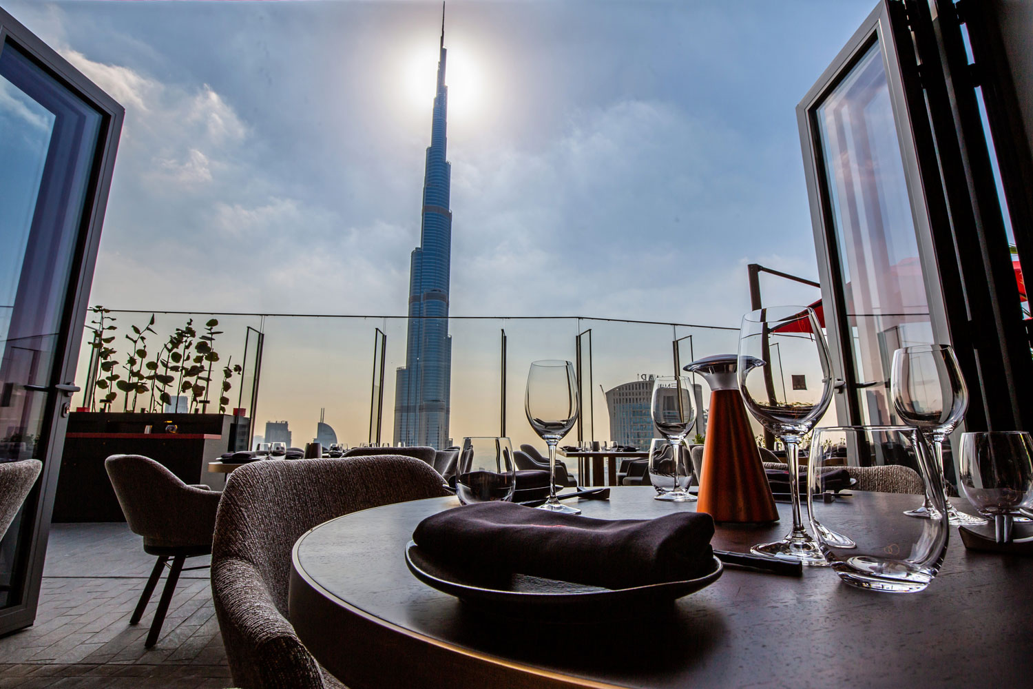 CÉ LA VI, Dubai - Downtown Dubai Reviews | Bars ...